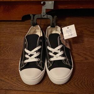 BRAND NEW BOYS SHOES SIZE 13! NWT! SMOKE FREE HOME!